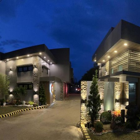 El Vistra Traveller'S Inn Calumpit Экстерьер фото