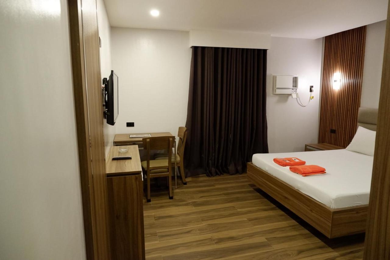 El Vistra Traveller'S Inn Calumpit Экстерьер фото