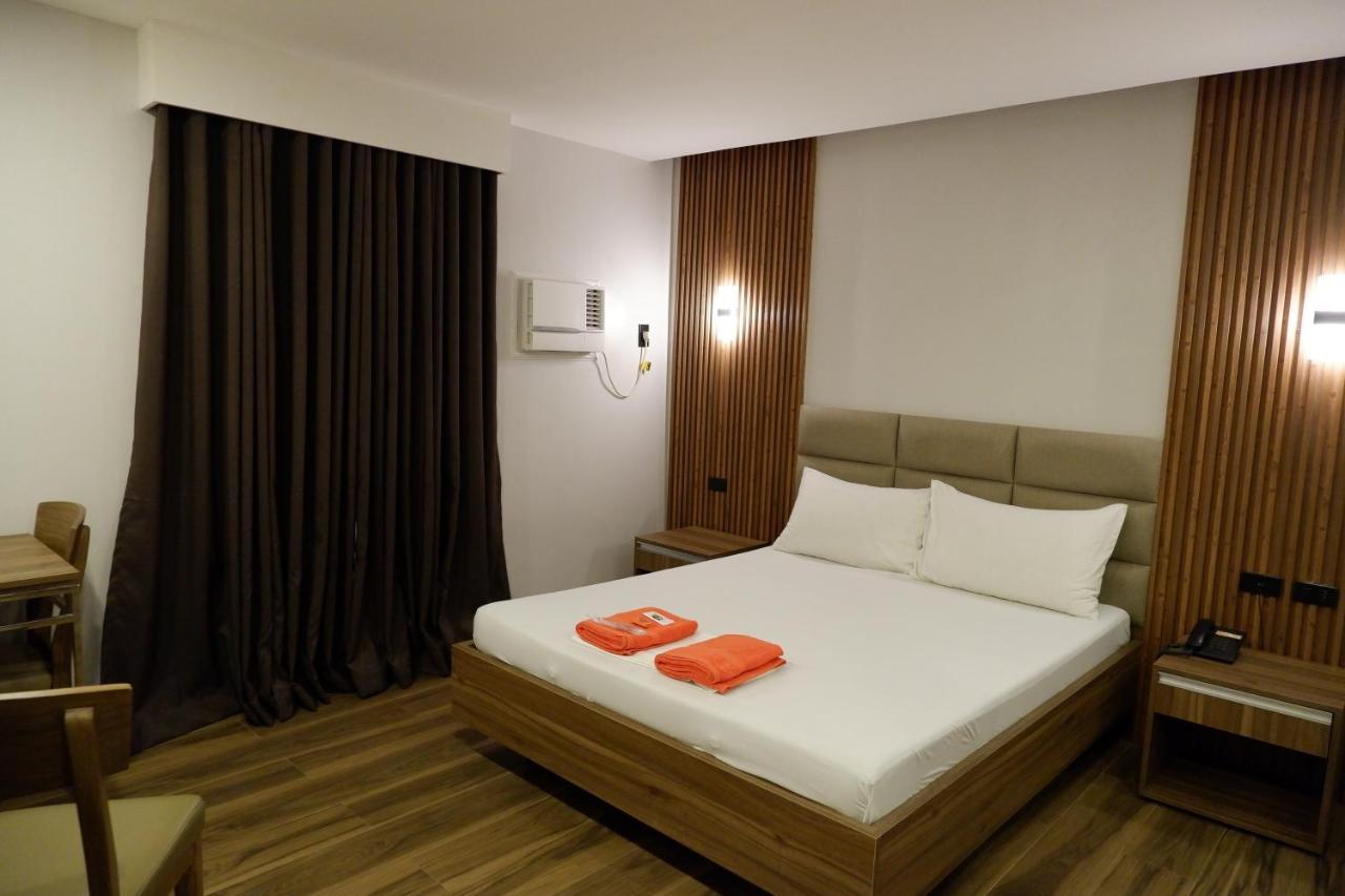 El Vistra Traveller'S Inn Calumpit Экстерьер фото