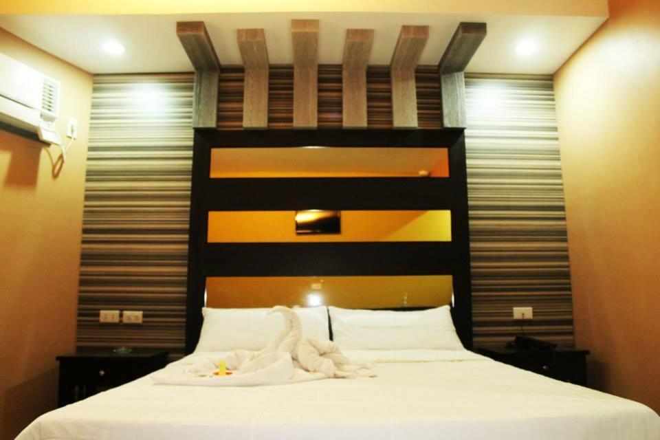El Vistra Traveller'S Inn Calumpit Экстерьер фото