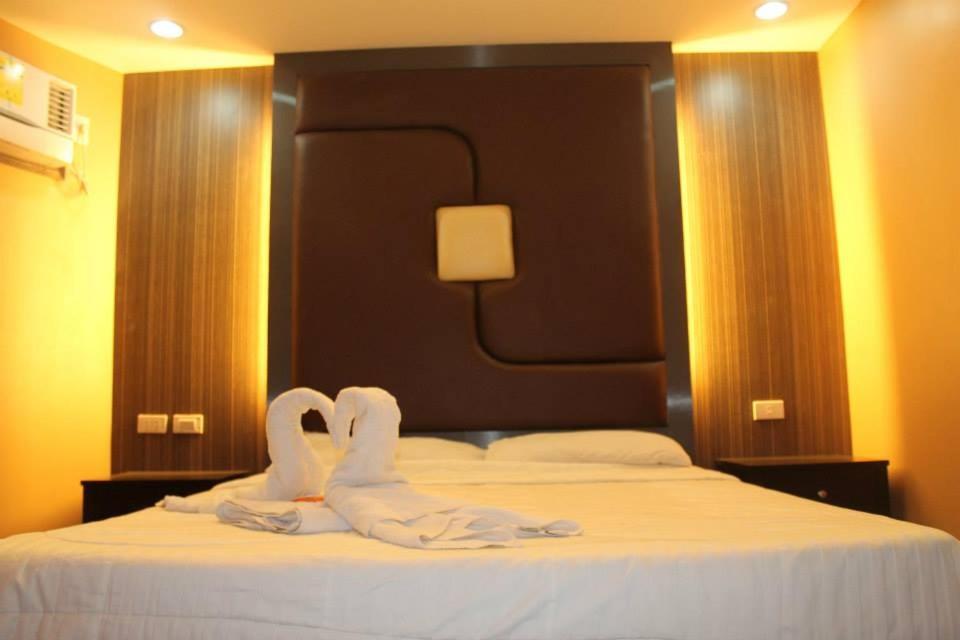 El Vistra Traveller'S Inn Calumpit Экстерьер фото