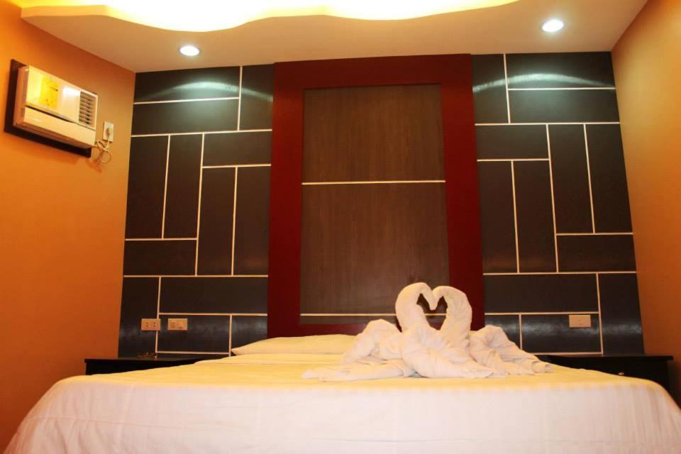 El Vistra Traveller'S Inn Calumpit Экстерьер фото