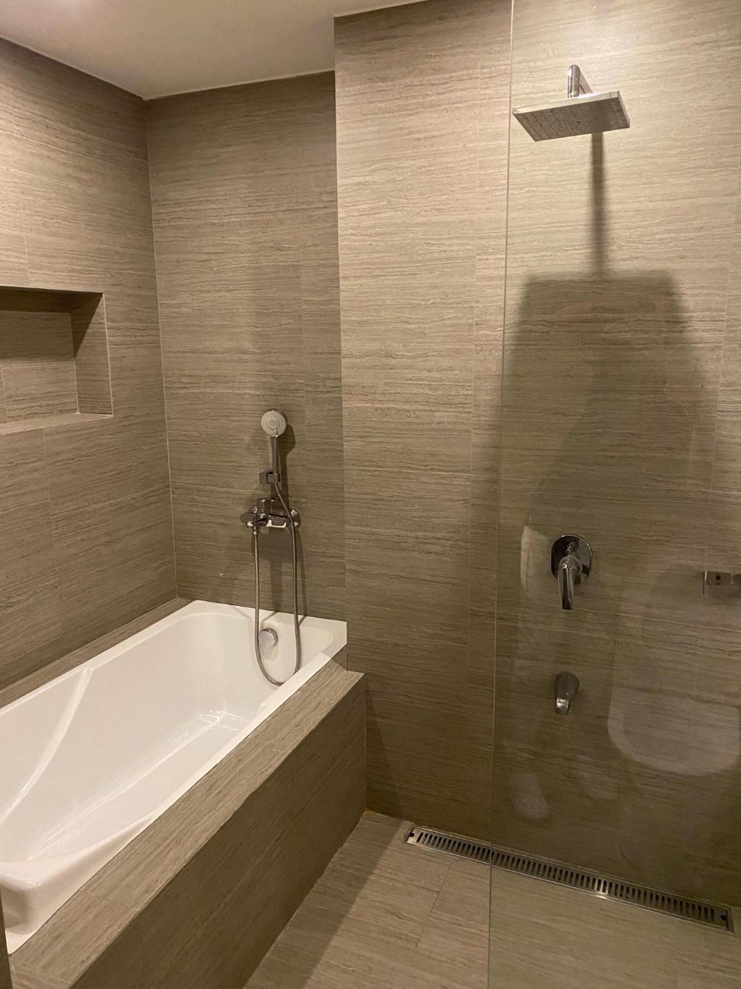El Vistra Traveller'S Inn Calumpit Экстерьер фото